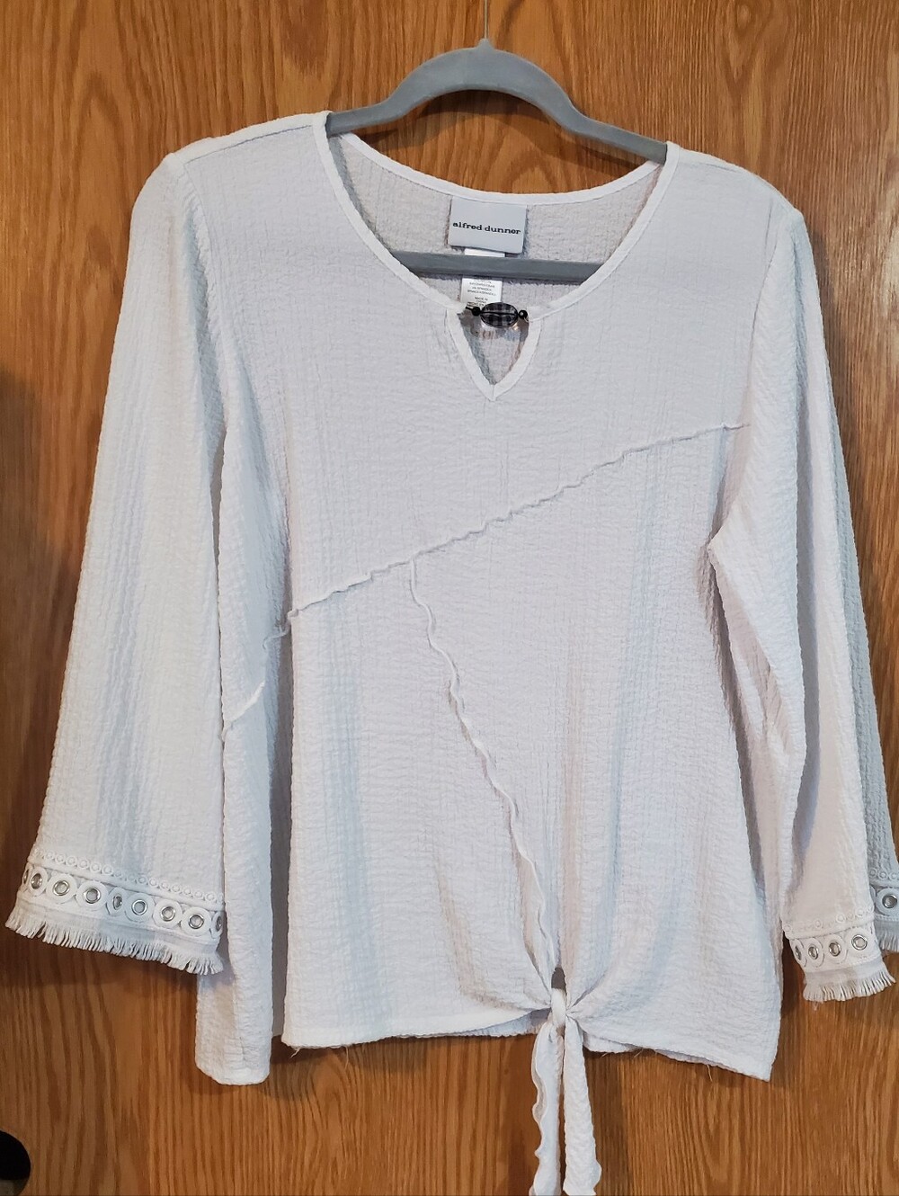 Alfred Dunner White Textured Fringe Sleeve Tie-Front Top Size M